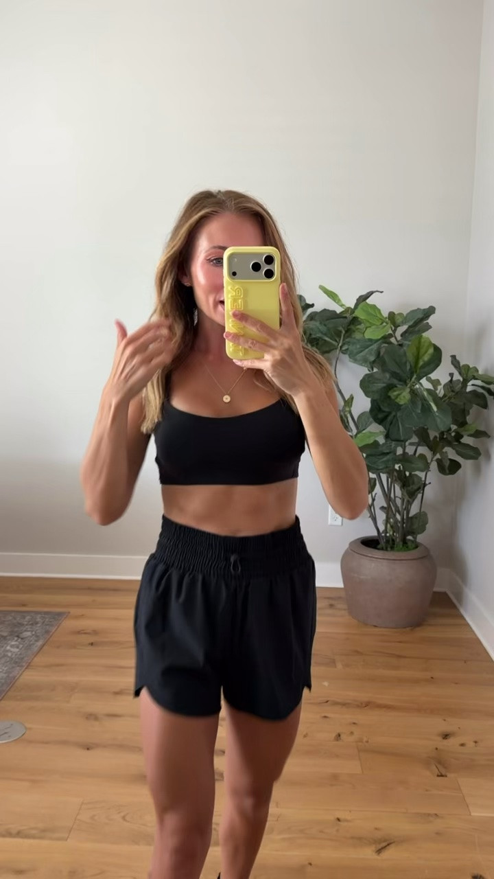 Target activewear is on sale!! Wearing an XS in everything

#LTKfitnessgoals #LTKActive #LTKdayinmylife