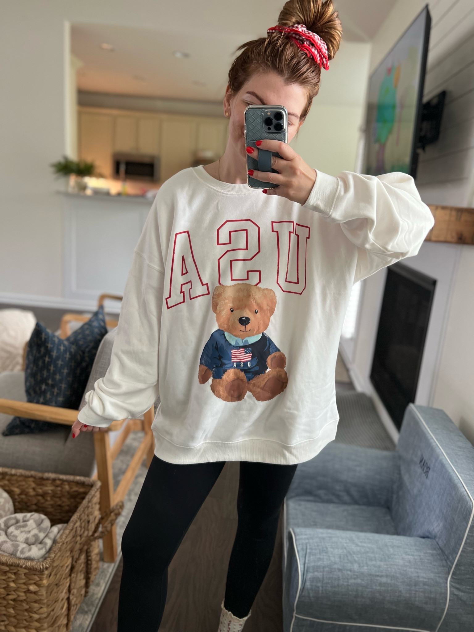 The sweetest sweatshirt for $22! I got a large and it fits very oversized and is so so soft! 

Also linking these leggings that are a new style for me from Lulu, but I love! A multipurpose legging you can wear all year long. 



#LTKActive #LTKsalealert #LTKfindsunder100