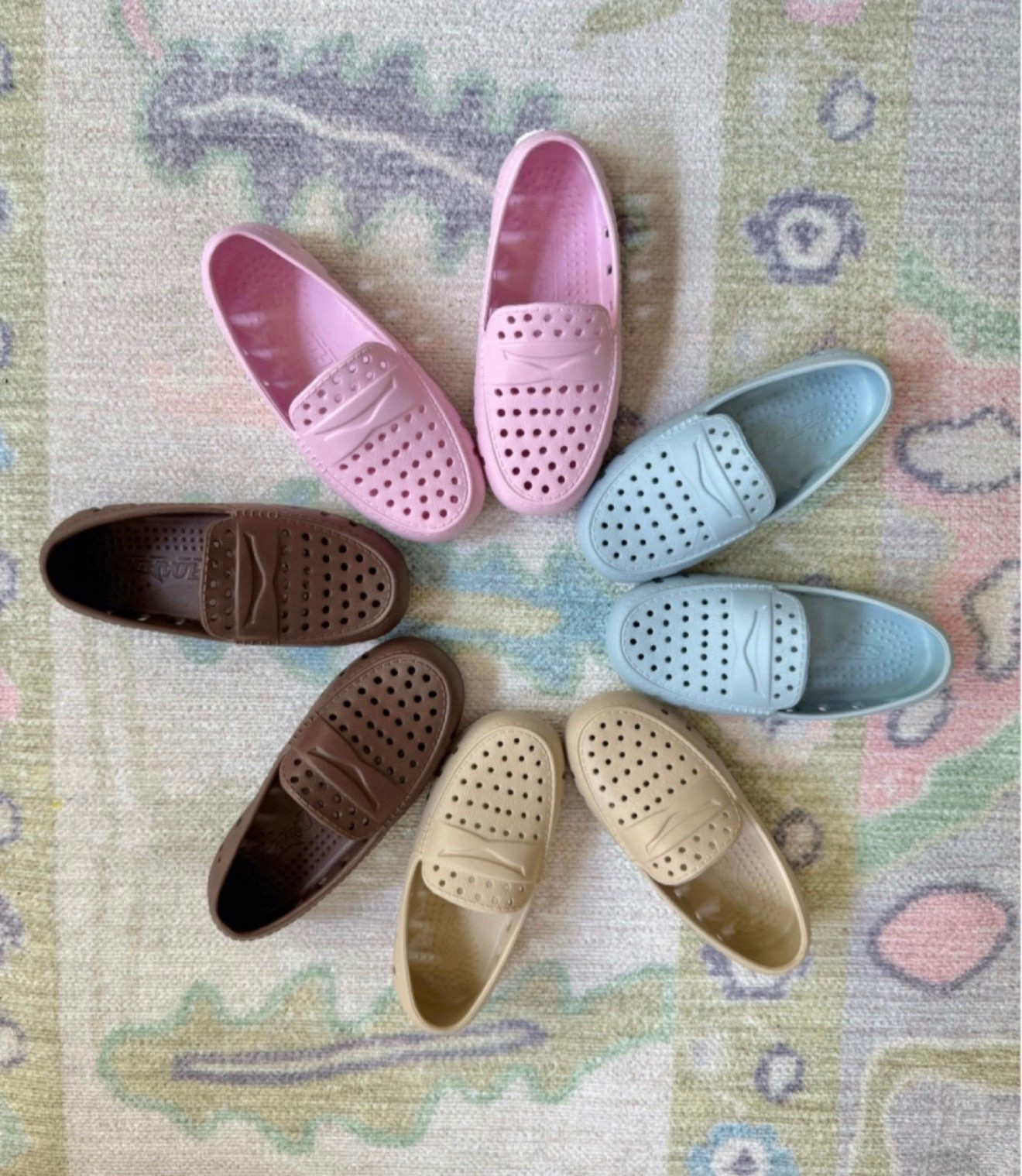 The shoe for summer for Duke!! These adorable loafers are perfect for the pool or beach because they are both scuff-proof and slip-resistant, they are literally made for water!!


Childrens shoes
beach shoes
pool shoes 
toddler shoes 

 #LTKShoeCrush

#LTKKids #LTKSwim #LTKBaby