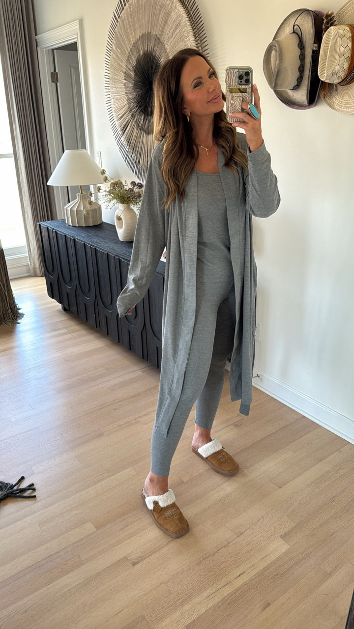 code betsy50 works for 50% off tommy john’s! 

#LTKFindsUnder100 #LTKGiftGuide #LTKSaleAlert