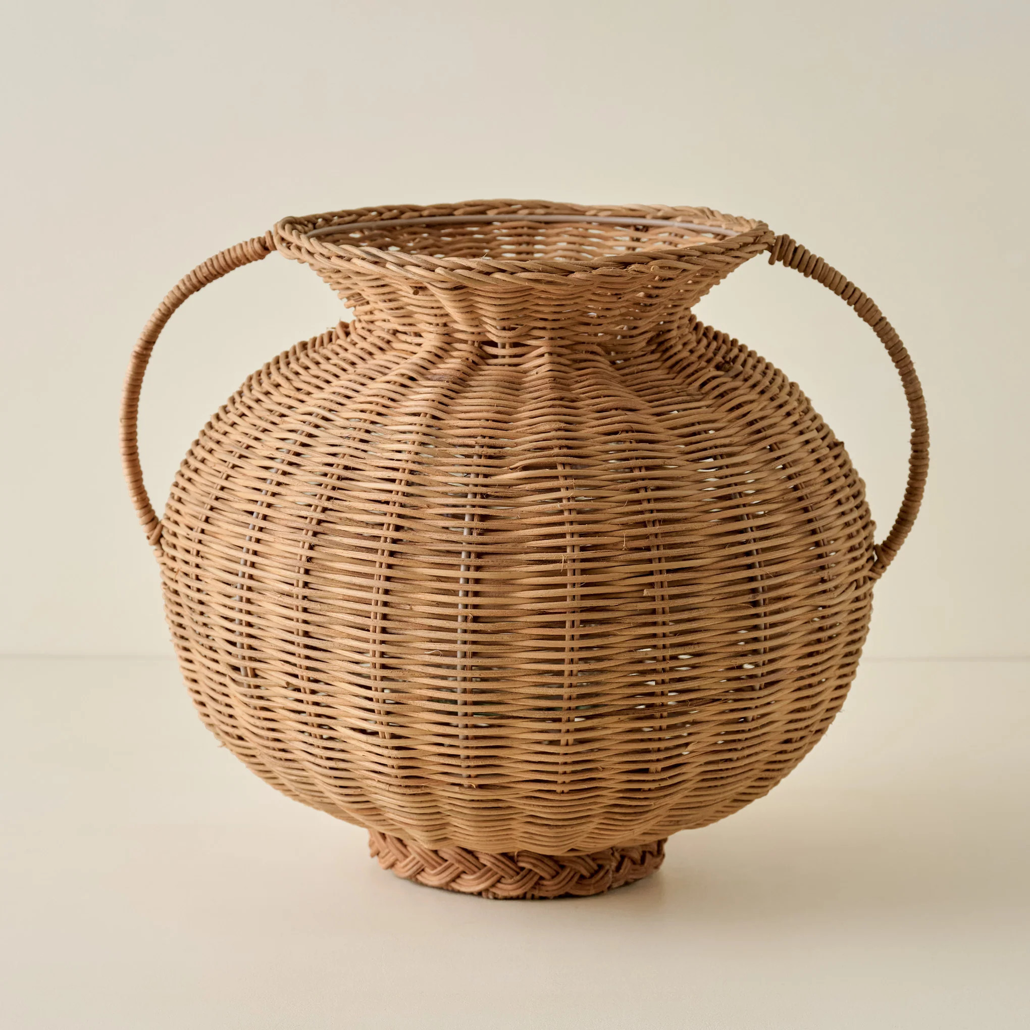 Oversized Rattan Remi Vase | Magnolia