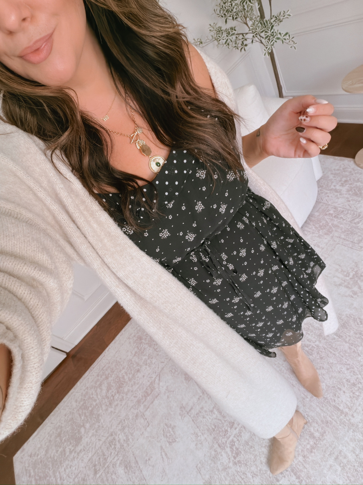 wearing an XL in this dress 

 #LTKSeasonal #LTKMidsize