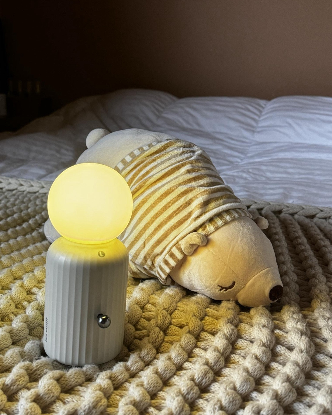 My favorite lamp⛓️‍💥✨

#LTKHome #LTKSeasonal #LTKFindsUnder100