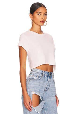 x Hanes Cropped 60's Slim Tee
                    
                    RE/DONE | Revolve Clothing (Global)