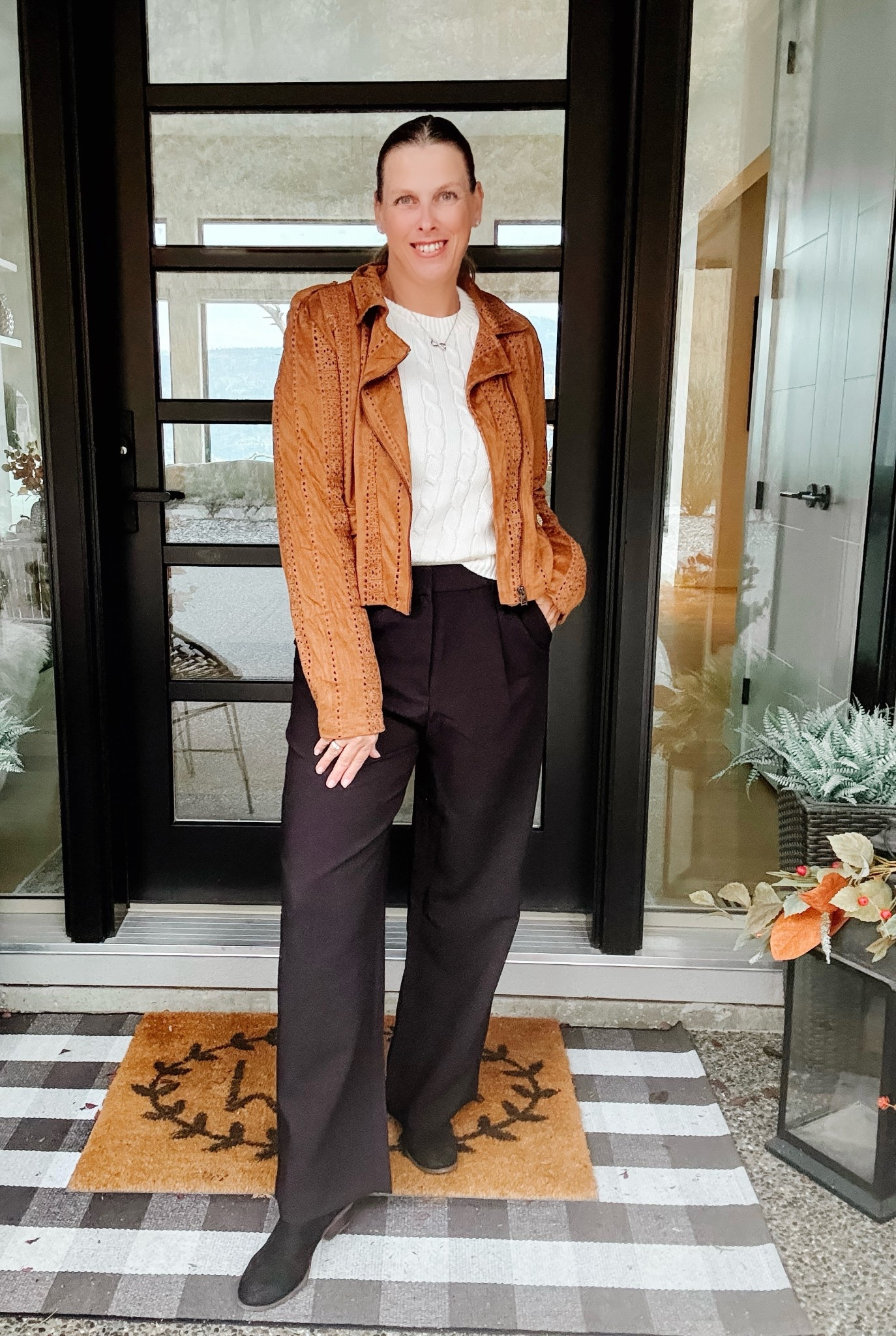 Fall styling 


#LTKMidsize #LTKStyleTip #LTKOver40