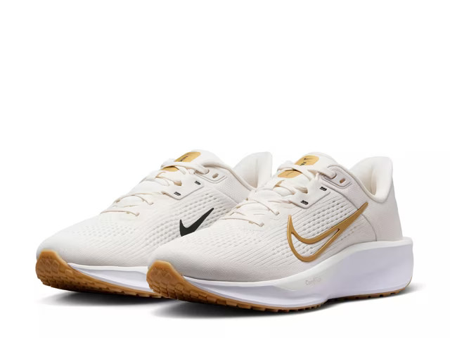 Nike Quest 6 Running Shoe - Women's | DSW