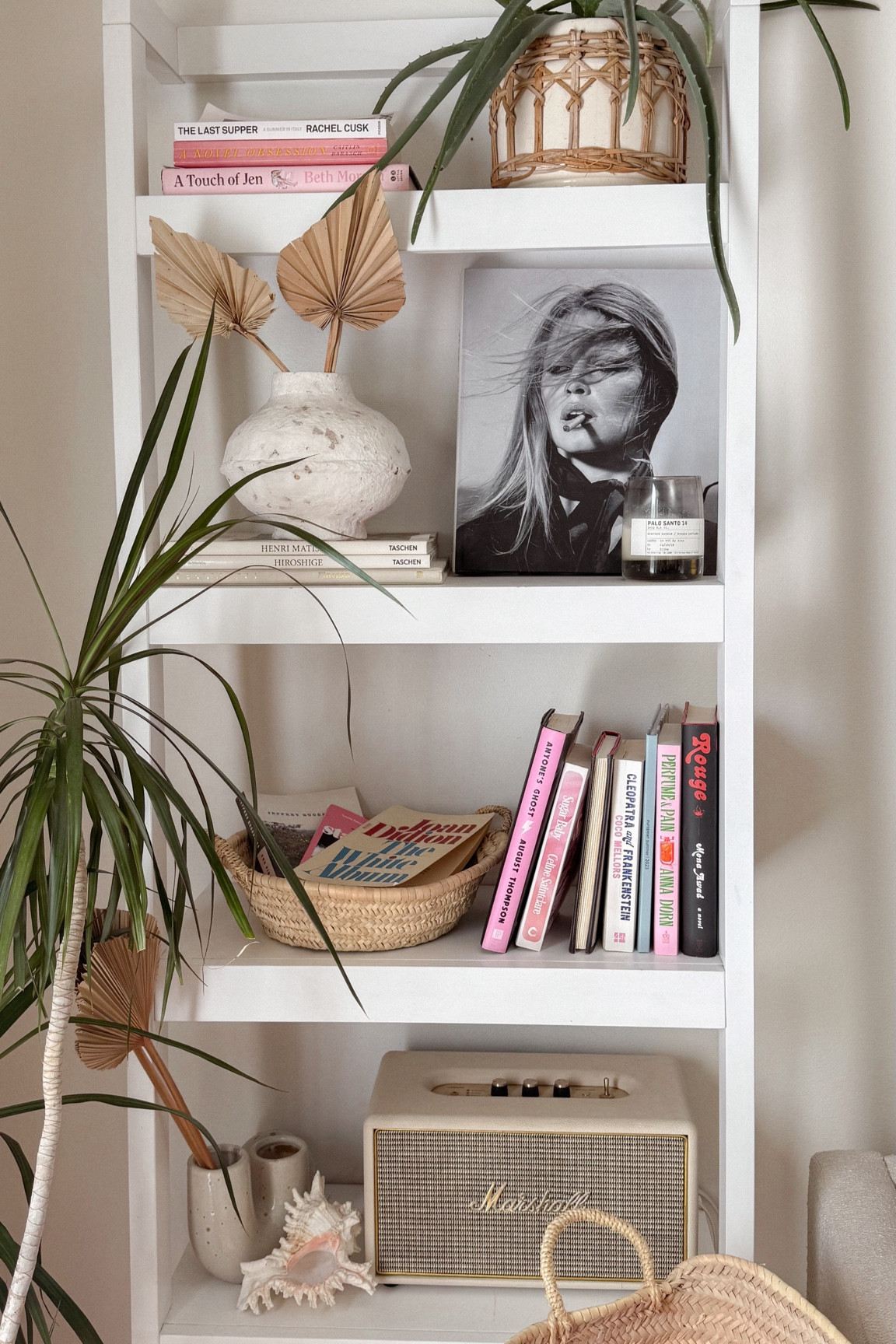 Recent shelf styling 🕊️

#LTKHome