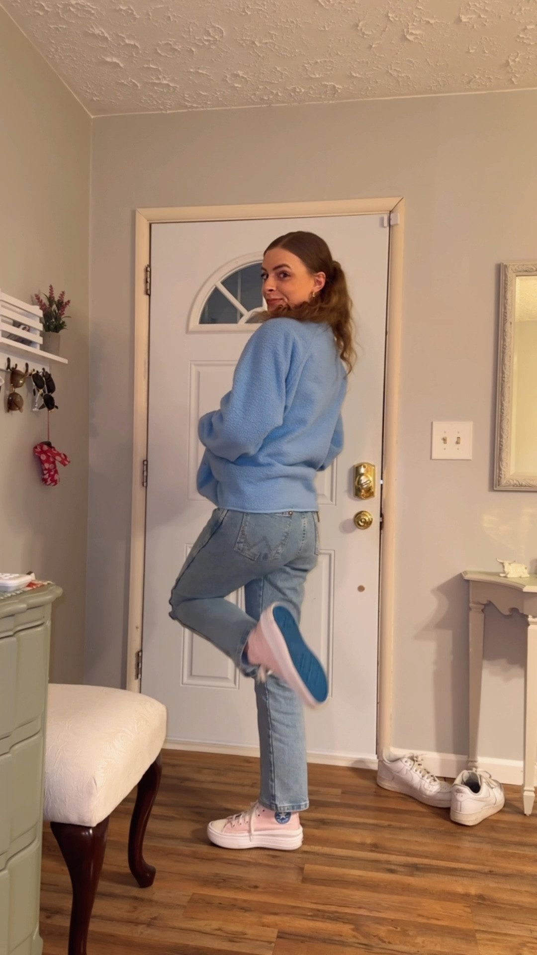 OOTD 1/7/25

Blue Sherpa button up jacket, fp inspired, pink ribbed turtleneck sweater, mom jeans, wrangler denim womens, high top converse, pink sneakers, styling winter outfits, winter layering style, amazon fashionn

#LTKFindsUnder50 #LTKStyleTip #LTKShoeCrush