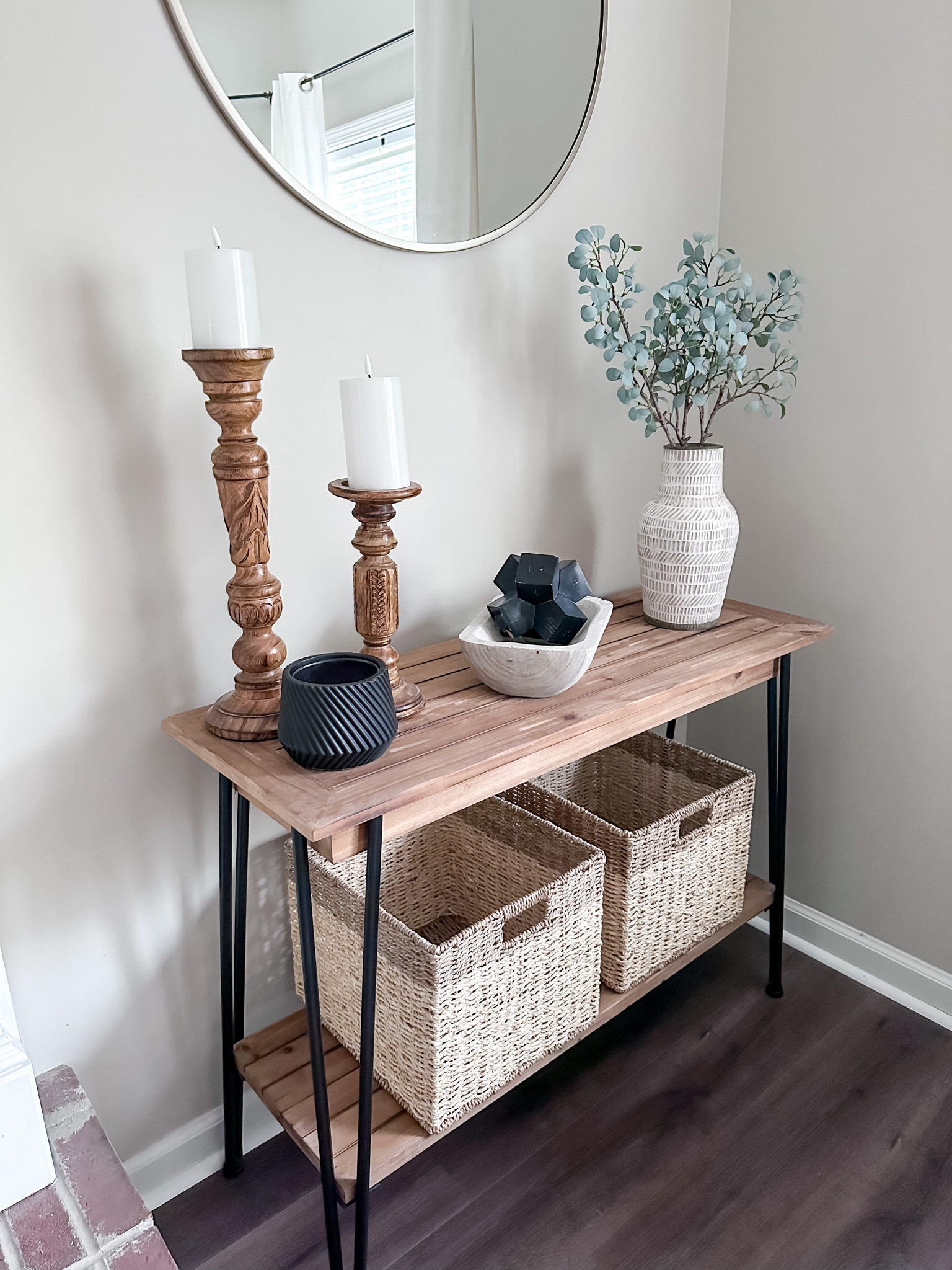 Console table decor 🫶🏻

#LTKSeasonal #LTKhome