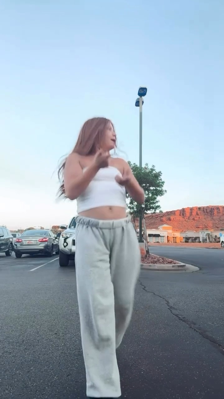 Comfy fall fit 🤍

#LTKFindsUnder50 #LTKU #LTKFindsUnder100