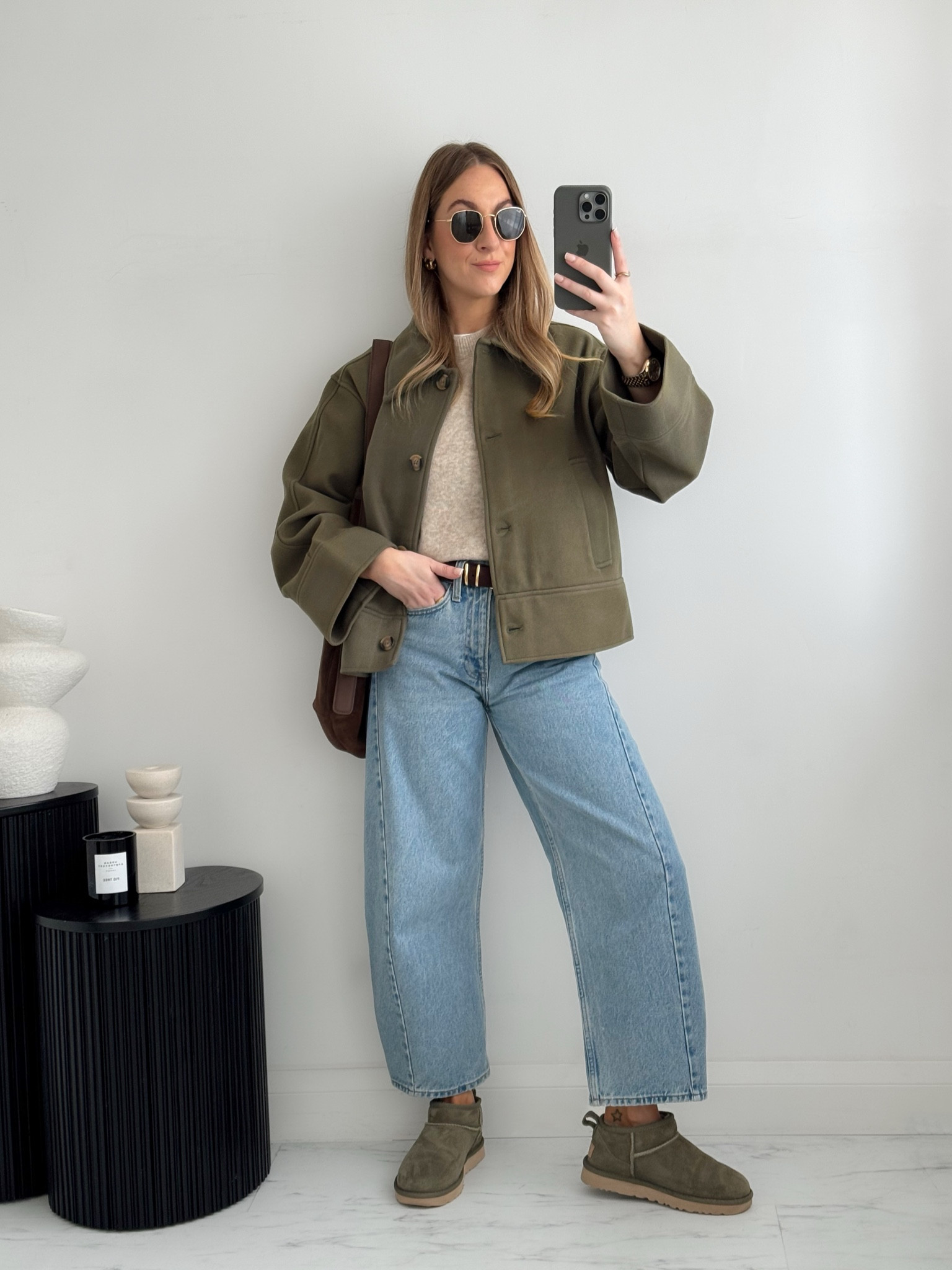 Casual Ugg boots outfit for autumn 🍂🫒

Jacket: xs
Barrel leg jeans: 24 short (i sized down)


#LTKstyletip #LTKautumn #FashionMonth