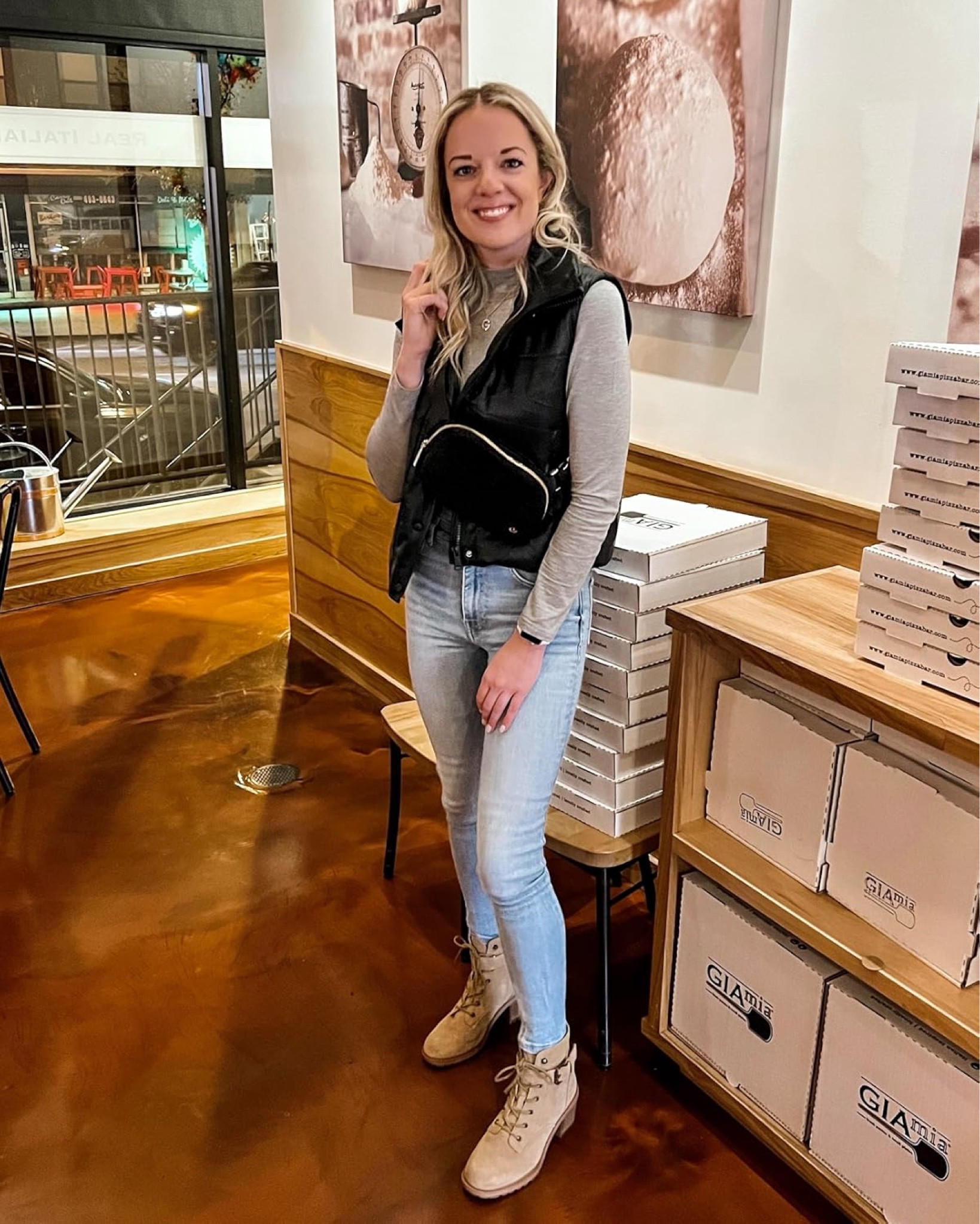 Here's a cute outfit that is perfect to wear this Fall!
travel outfit, casual look,  fall vibes, airport outfit, on the go look, amazon fashion, amazon fave, affordable finds, trendy style, wardobre refresh, outfit idea

#LTKSeasonal #LTKU #LTKStyleTip