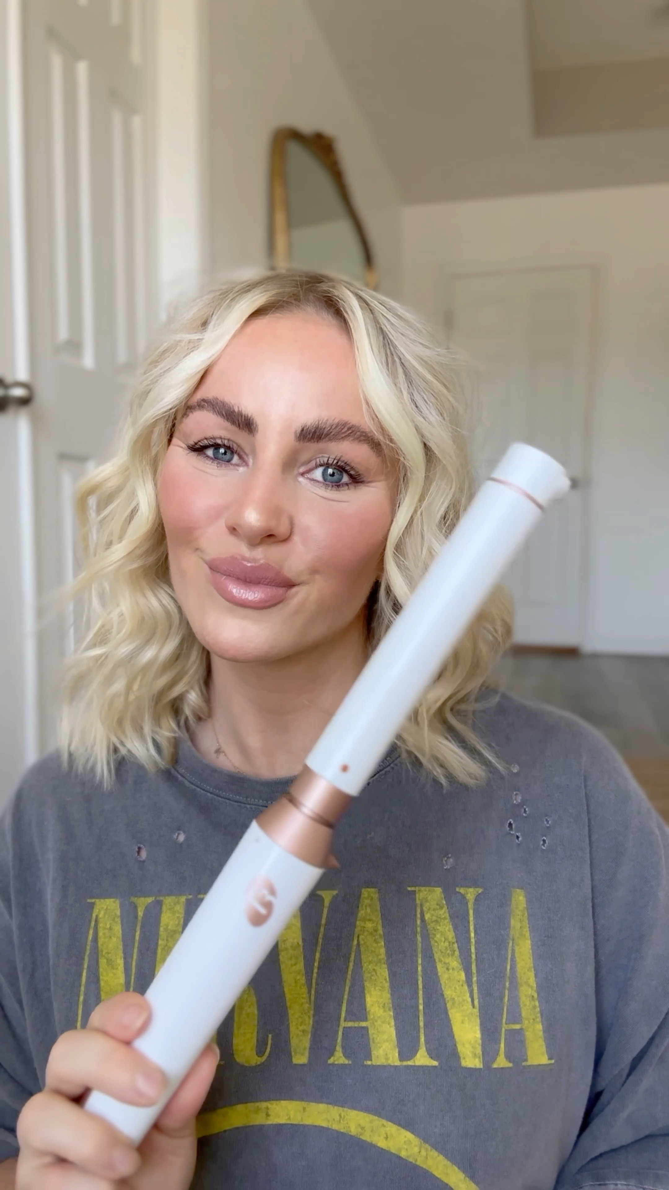 Curling my hair with the #T3micro Airebrush Duo & Whirl Trio Wand // SALE: 20% off site wide until 10/23! 

#LTKsalealert #LTKstyletip #LTKbeauty