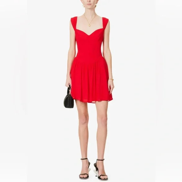 NWT Reformation Taiga Dress in Poinsettia - Size 4 | Poshmark