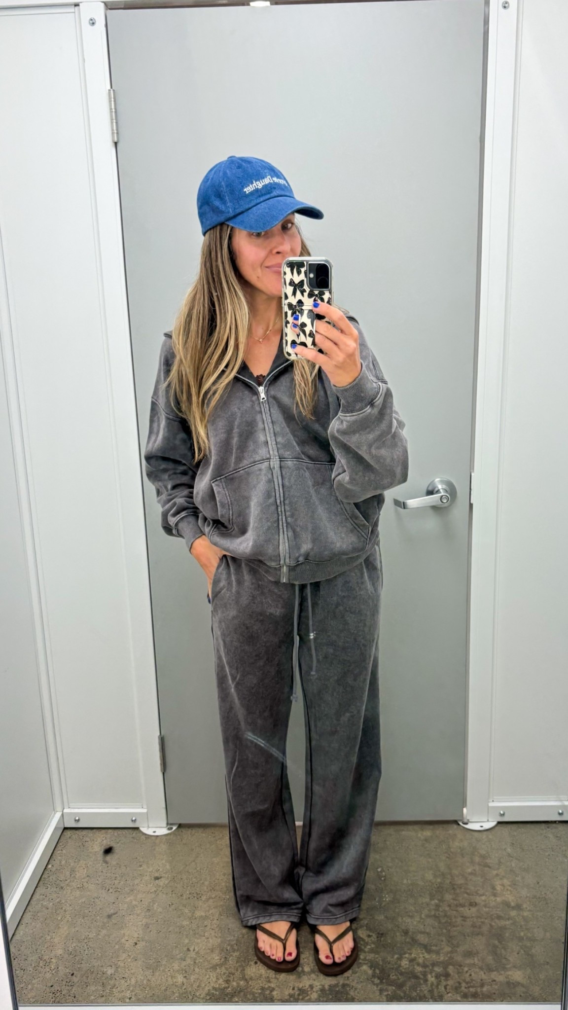 Another Walmart find from the men’s section that I had to buy immediately. I’m in an xs in both. Fit and material are so good. You will NOT believe this is Walmart.