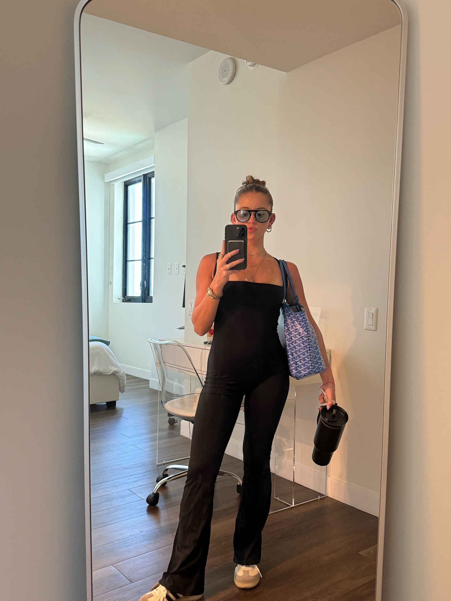 my take on a “street style” outfit for class! featuring my new favorite glasses and my trusty emotional support water bottle lol 🤸🏽‍♂️ 

#LTKbeauty #LTKworkwear #LTKfindsunder100