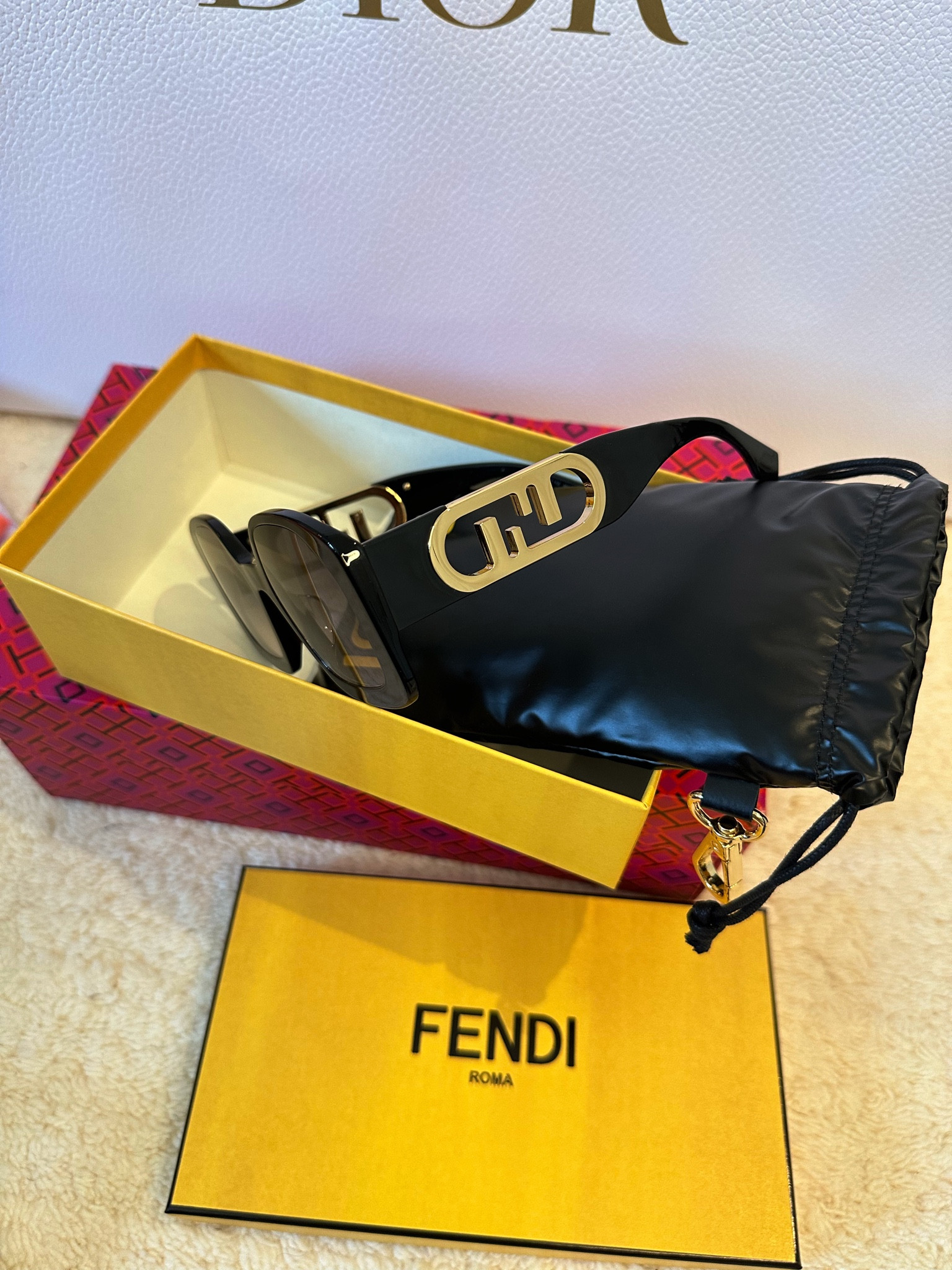 Fendi sunglasses 