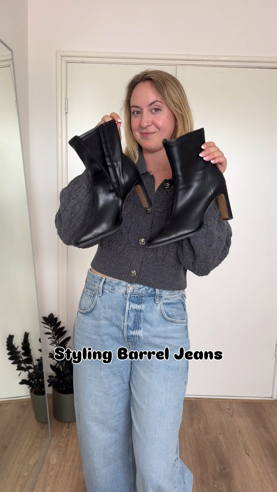 Barrel jeans / H&M grey cardigan / black heeled booties

#LTKautumn #LTKwinter #LTKeurope