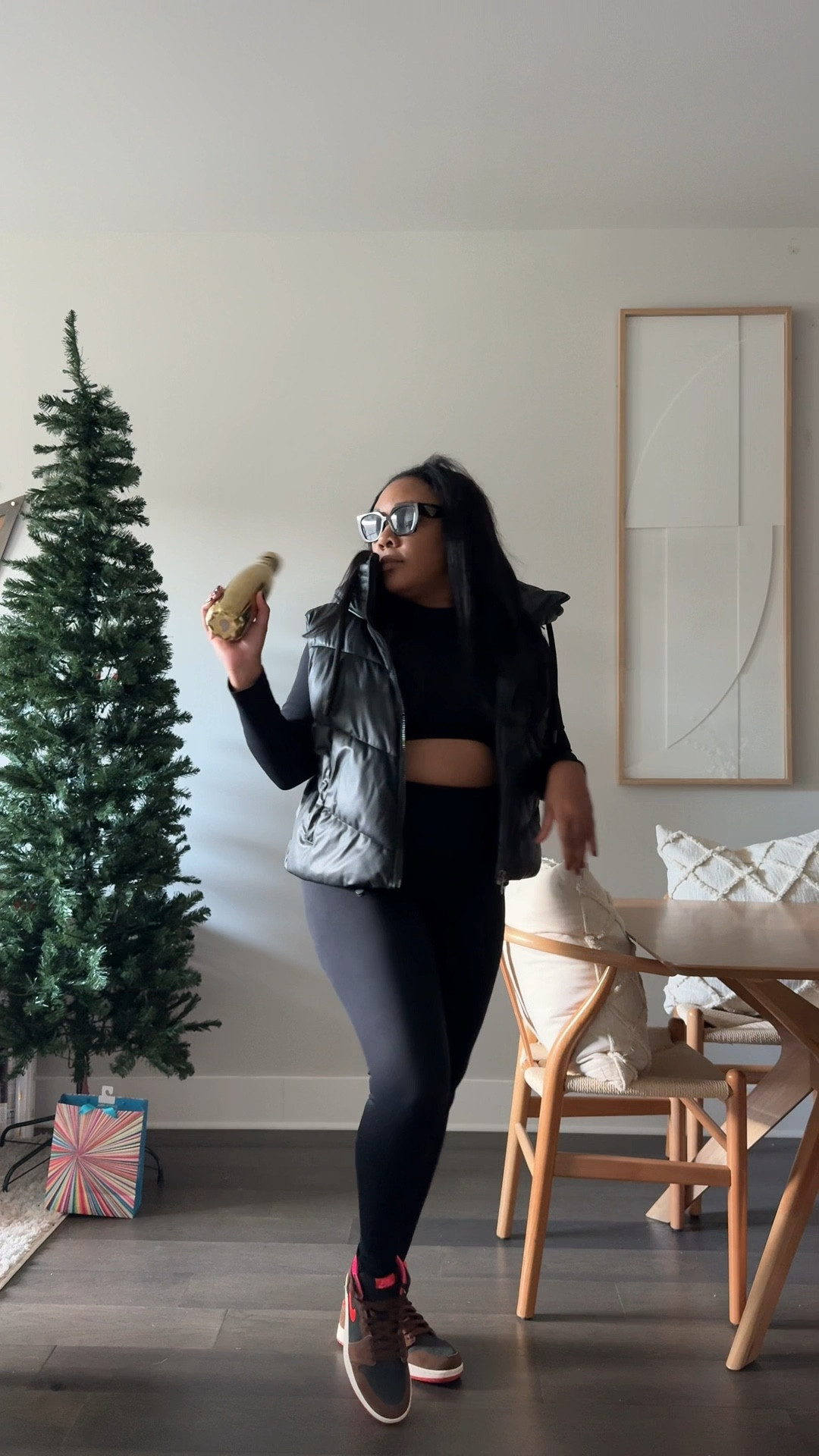 Christmas Eve Pilates Edition. Just because you’re working out doesn’t mean you won’t be looking good.  Stick with me ladies, I’ve got you covered!

#LTKFitness #LTKFindsUnder100 #LTKOver40