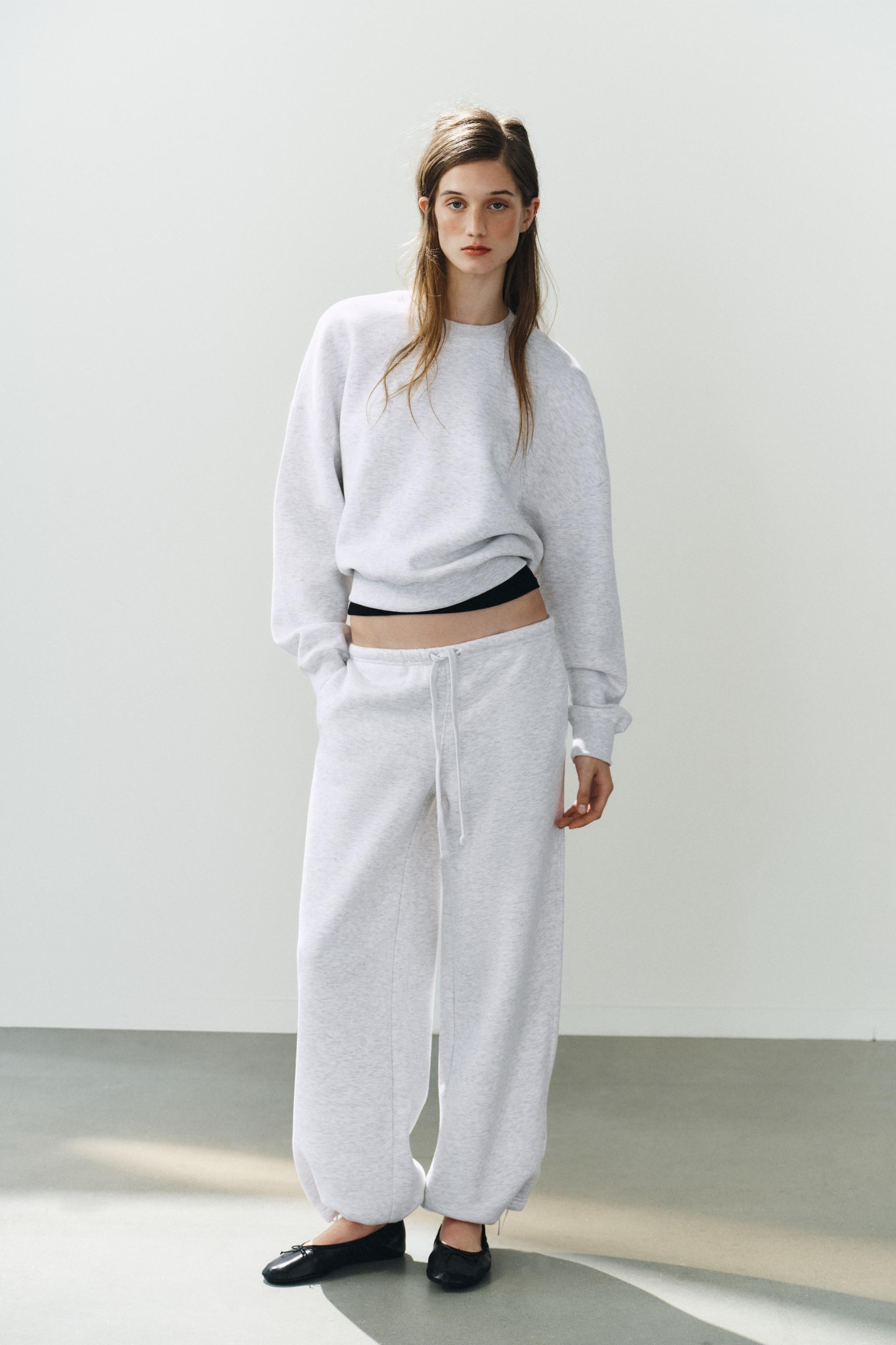 BASIC FLEECE SWEATSHIRT | Zara US