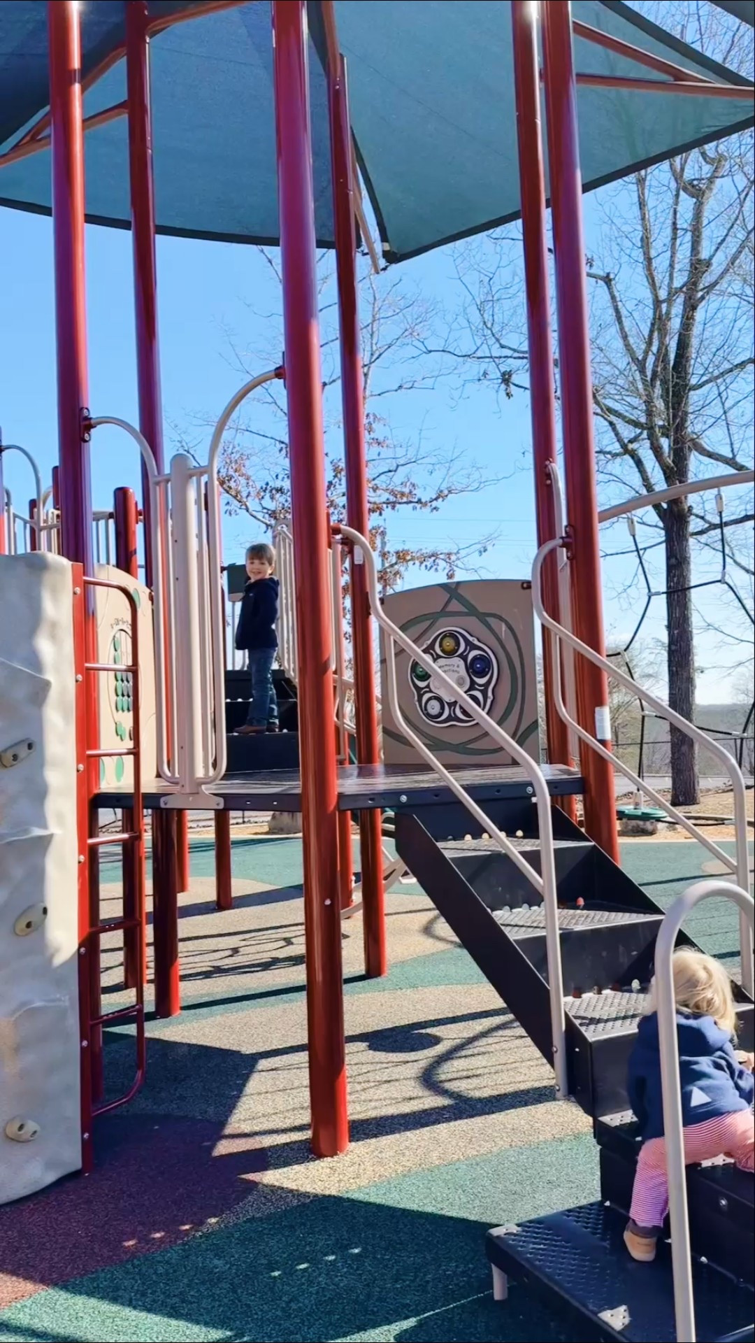 days at the park with my little ones 🛝🪏🌲