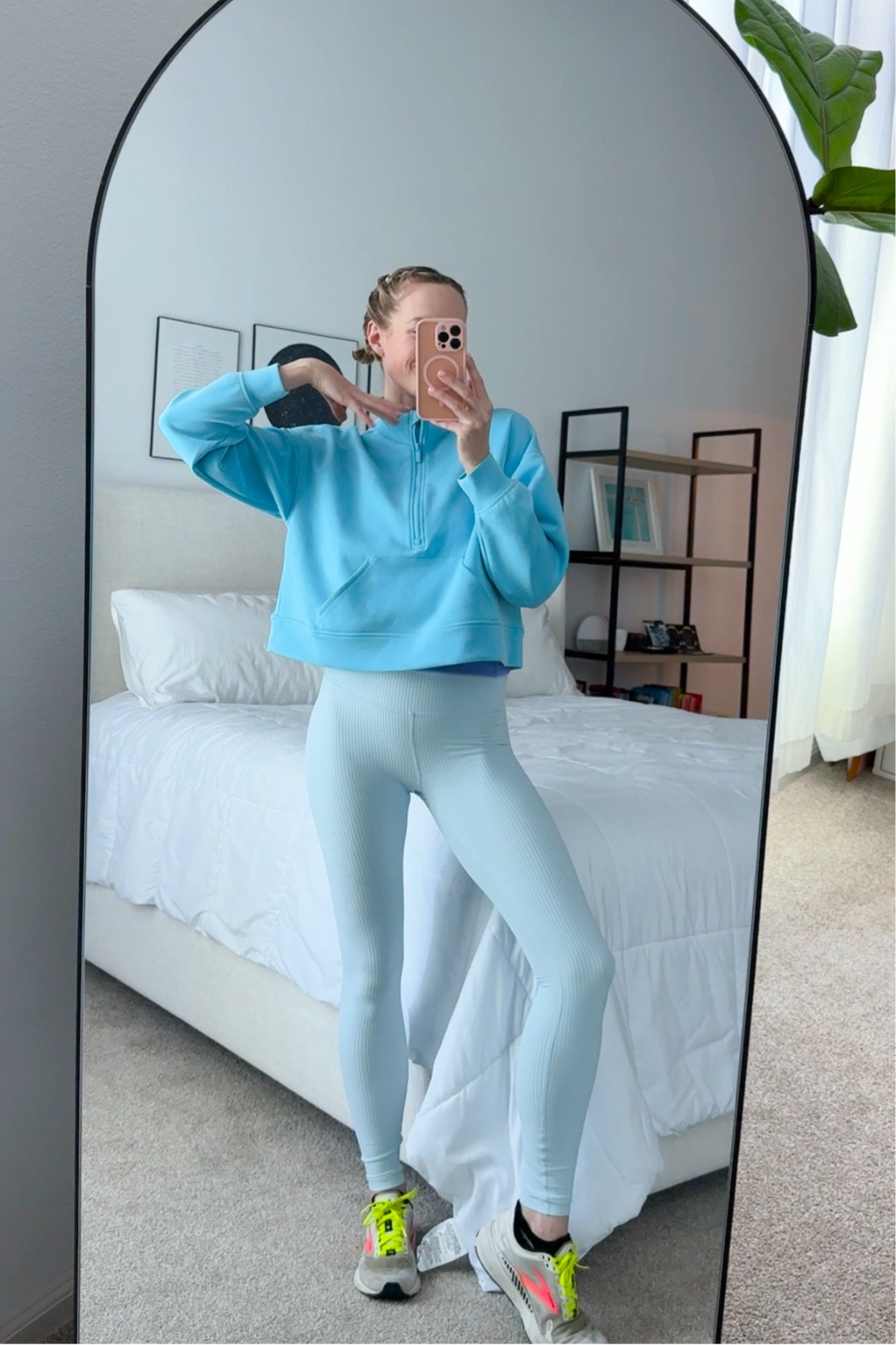 Elsa Disneybound run fit inspo from Target 🩵✨❄️

#LTKFindsUnder100 #LTKFitness #LTKActive