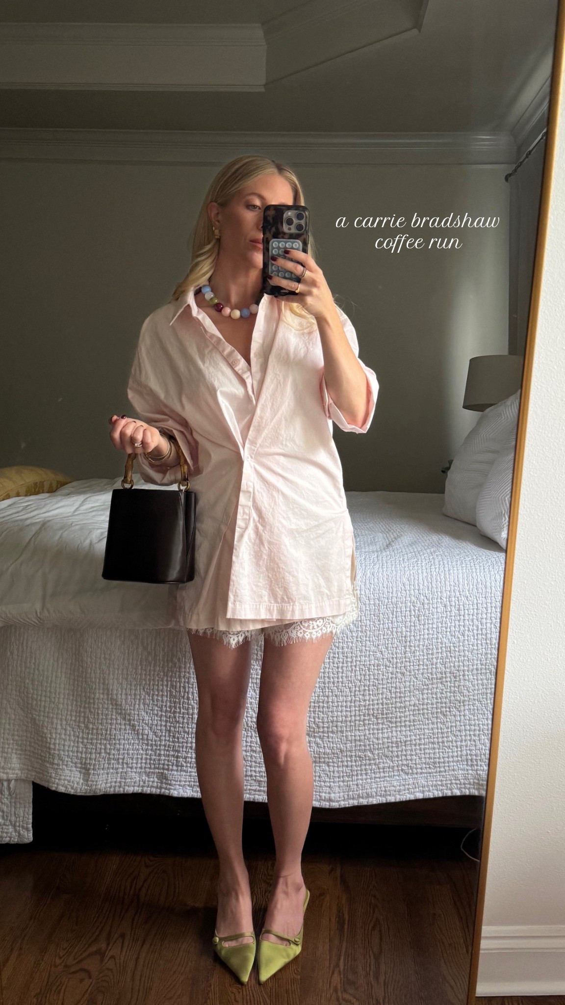 a very carrie coffee run 🍸



#LTKStyleTip #LTKPetite #LTKShoeCrush