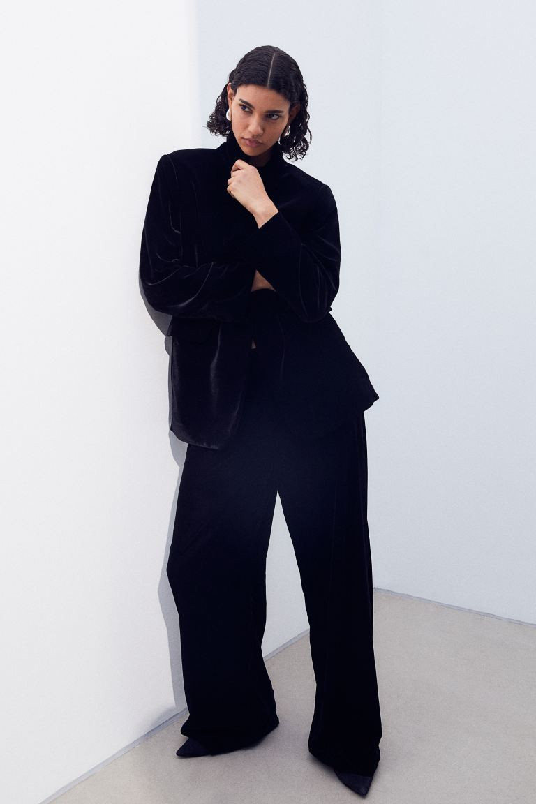 Single-breasted velvet blazer - Black - Ladies | H&M GB | H&M (UK, MY, IN, SG, PH, TW, HK)