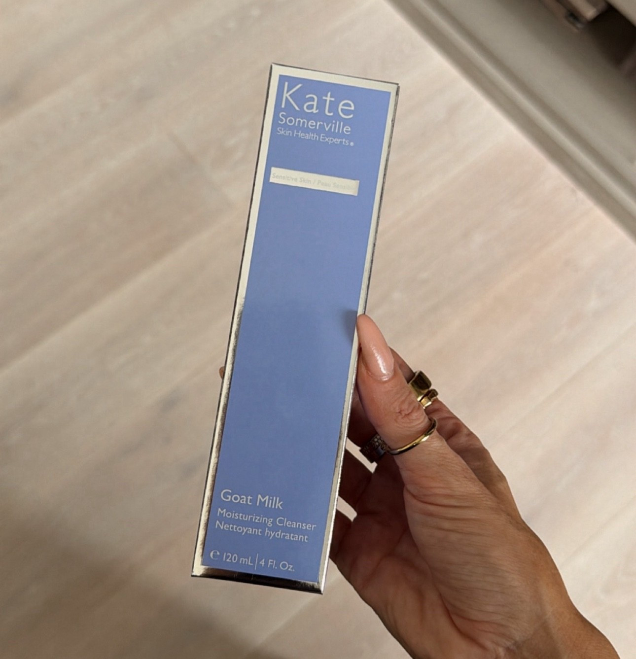 This cleanser is honestly my favourite cleanser ever. It doesn’t make my skin feel dry after I use it which is so important to me!! It smells amazing and is so hydrating! 💜

You can use my code PERRIE on Look Fantastic for money off!!

#LTKbeauty #LTKeurope #LTKuk