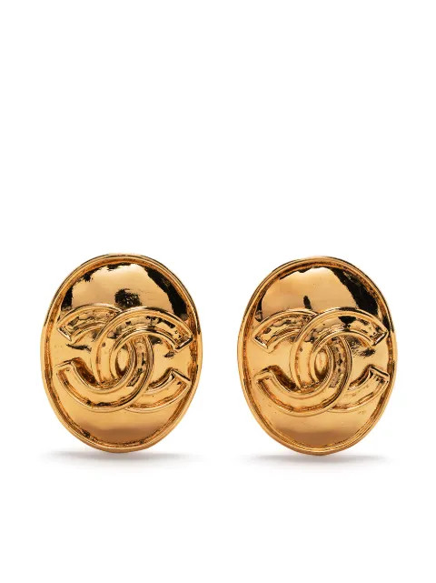 Chanel Pre-Owned 1994 CC Oval clip-on Earrings - Farfetch | Farfetch Global