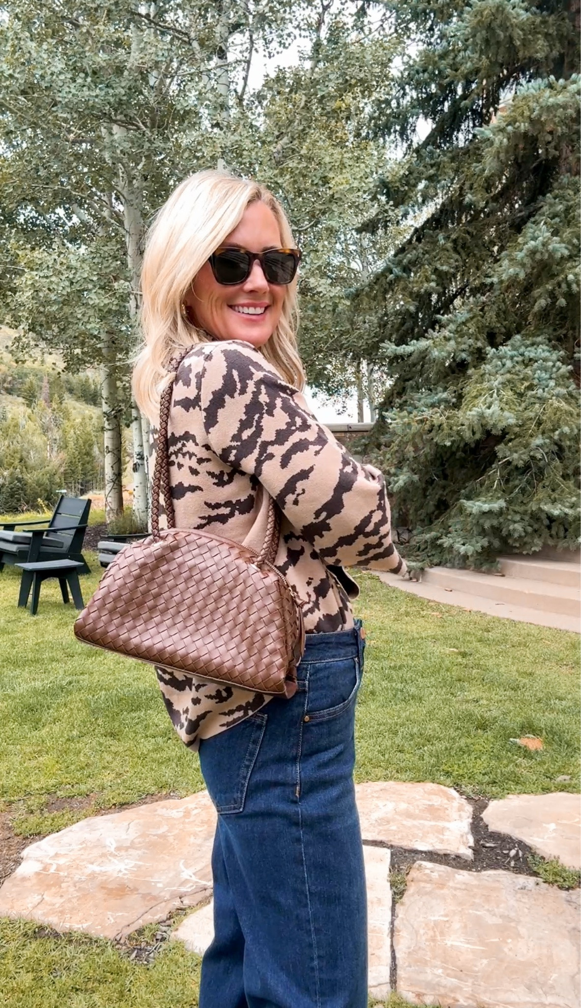 Good news! CASSIE15 has been reset! My one- time use code is live for 15% off this fall collection!  

Top: xs
Jeans: 25

#LTKootd #LTKSeasonal #LTKSaleAlert