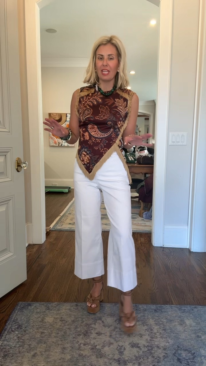 Now I love this top!! This is a yes look! 
Top - 0
Pants - xs
Heels - 8 tts 

*code Catherine20 at Allie +Bess

#LTKdayinmylife #LTKootd #LTKmomlife