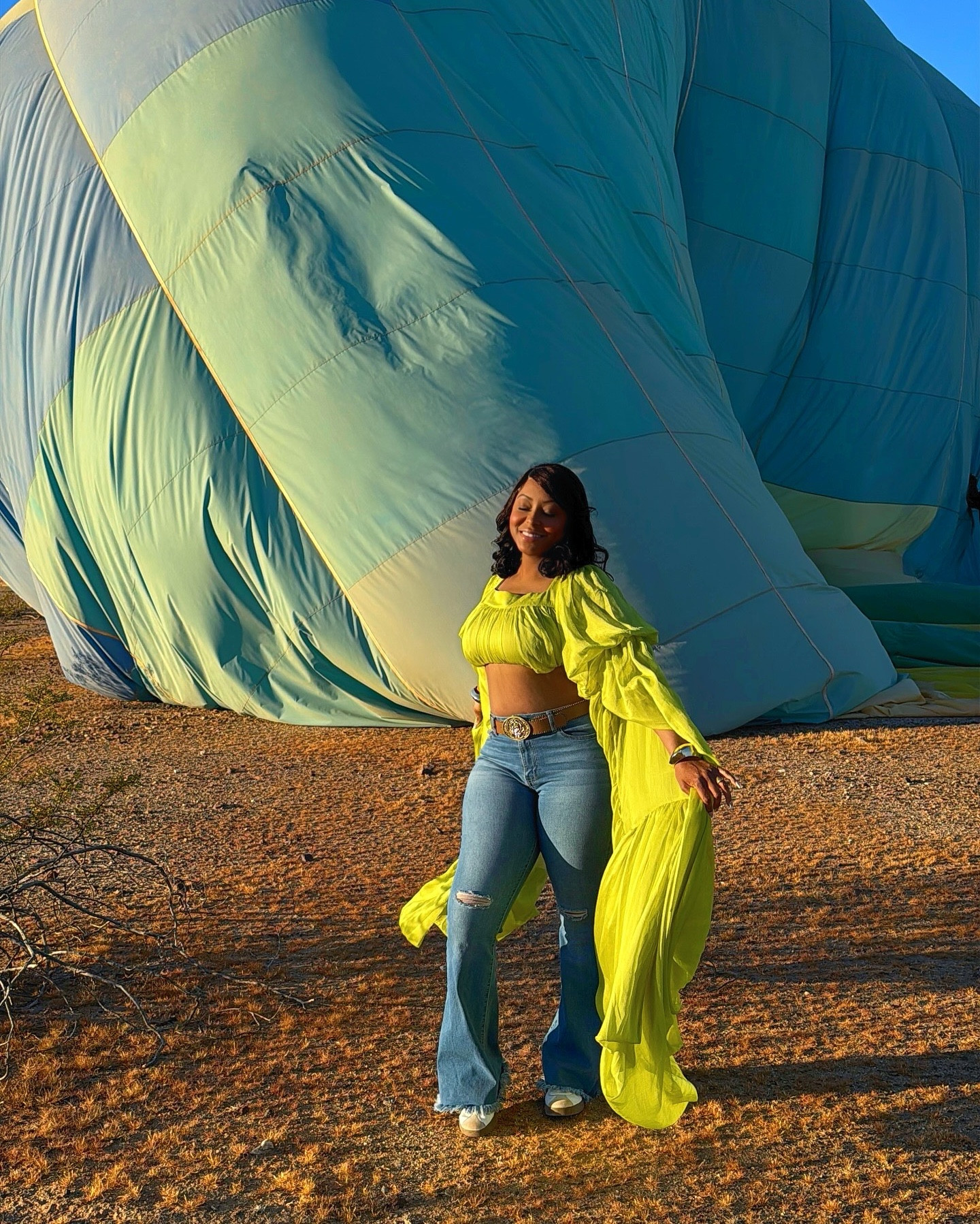 Dreamy long sleeve crop top perfect for desert sunrise hot air balloon ride 🎈 travel outfit, vacation outfit, Arizona outfit, neutral outfit, spring outfit, photo shoot outfit 🎈

#LTKFestival #LTKootd #LTKTravel