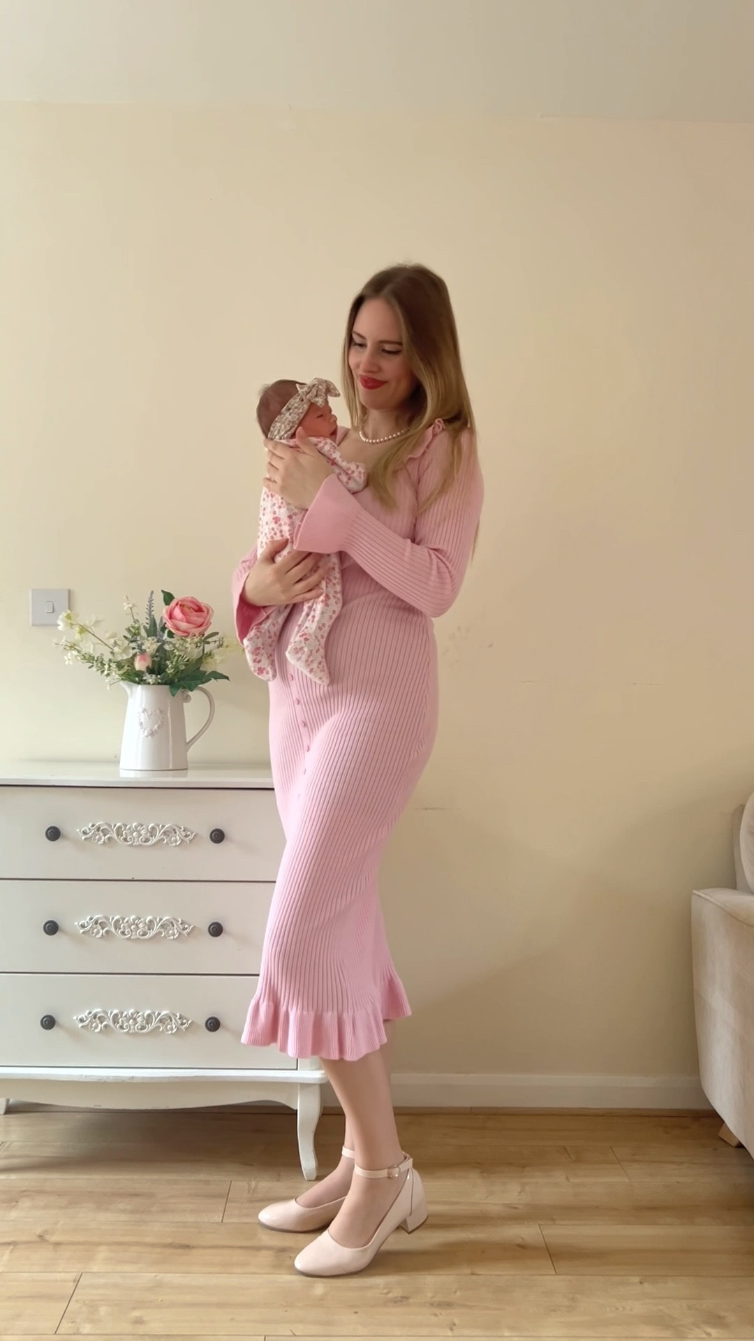 My first reel after giving birth to my little princess Evelina nearly 3 weeks ago 🌸💕 It’s very busy with 4 children but I’m so grateful I can be their mama 💕

Lovely pink knitted dress @rihoas_official AD Use coupon code "lorettal88" for 20% OFF 

#mumof4 #newborn #outfitinspiration #outfitoftheday #ootd #winterfashion #winterstyle #dress #vintage #vintagefashion #vintagestyle #vintageaesthetic #vintageoutfit #parisian #parisienne #parisianstyle #frenchfashion #retro #retroaesthetic #retrofashion #retrostyle #时尚

#LTKstyletip #LTKwinter #LTKuk