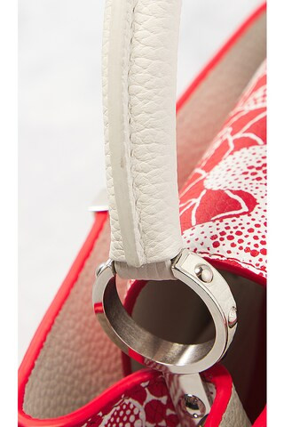 Email Address
            
                
                enter a valid email address | Revolve Clothing (Global)