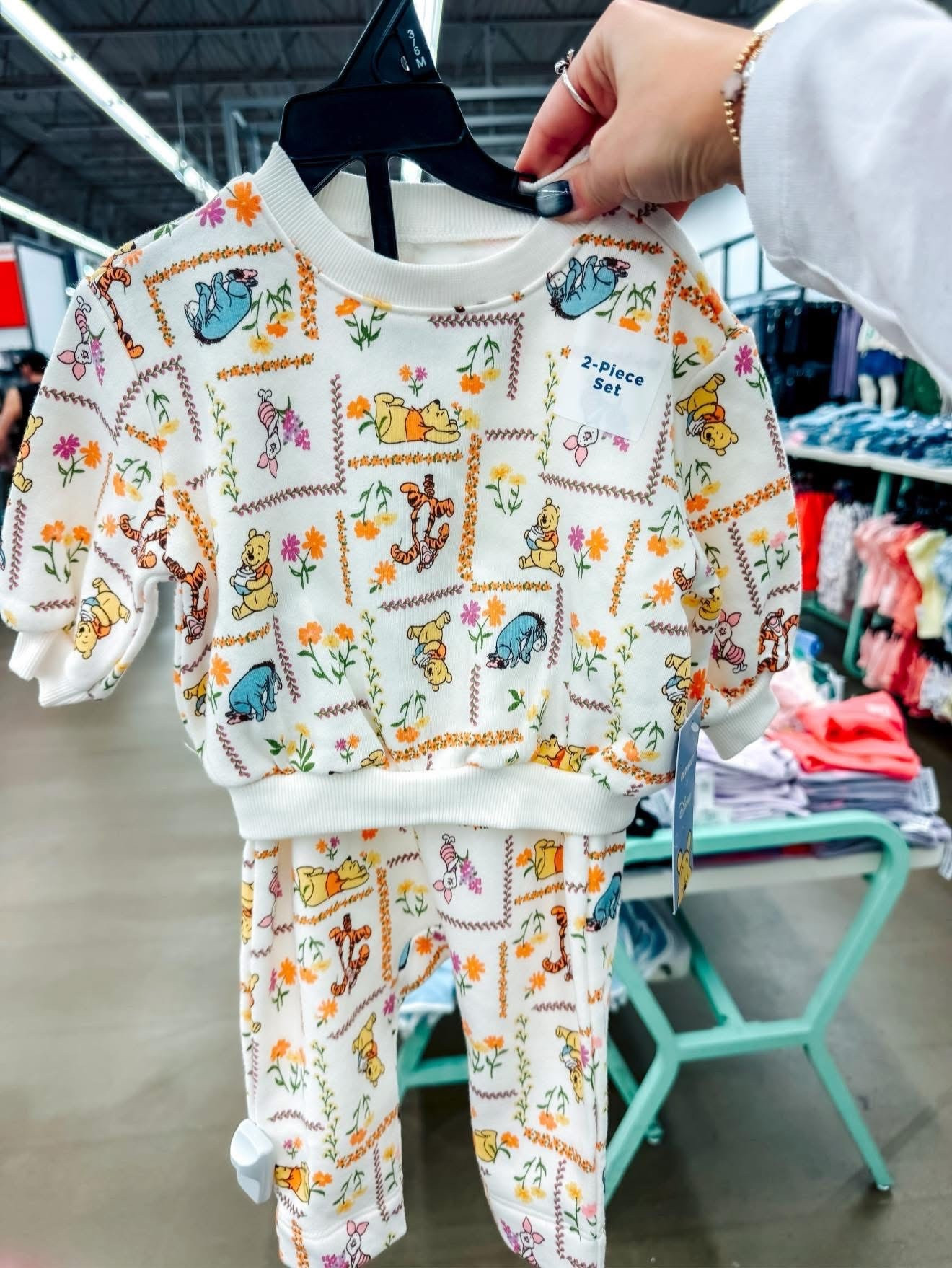 FLORAL WINNIE THE POOH AND FRIENDS 😍😍😍

#oldnavy #winniethepooh #winniethepoohandfriends #oldnavyfinds #baby #babyboy #babygirl