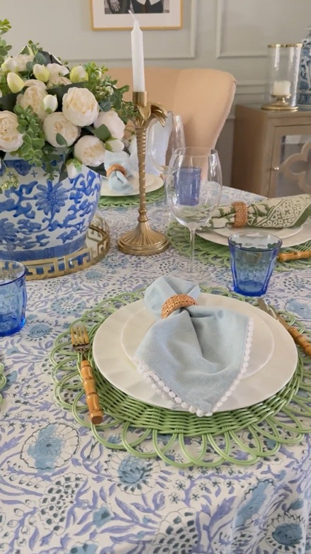 A gorgeous tablescape layered in pattern and color and a simple, chic centerpiece

Home finds, chic home, chic decor, hosting essentials, dining table, dining essentials, dining room

#LTKSeasonal #LTKHome