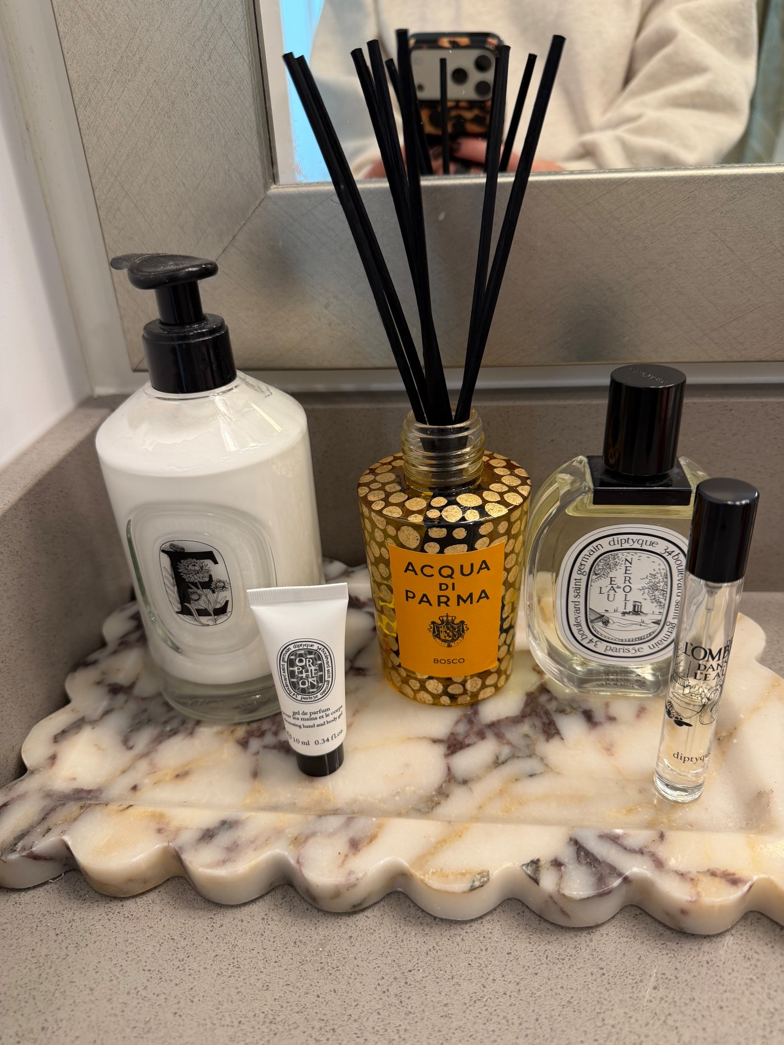 This acqua Di Parma diffuser is soooooooo good!!!



#LTKGiftGuide #LTKSeasonal #LTKHoliday