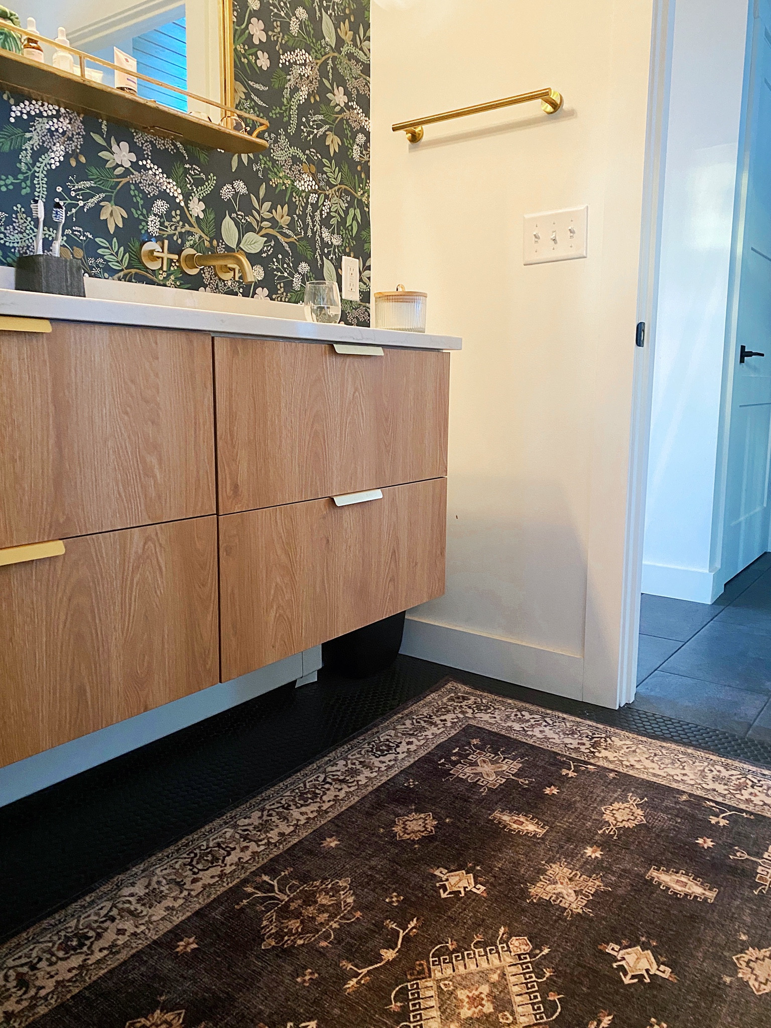 Moody and modern bathroom

#LTKhome