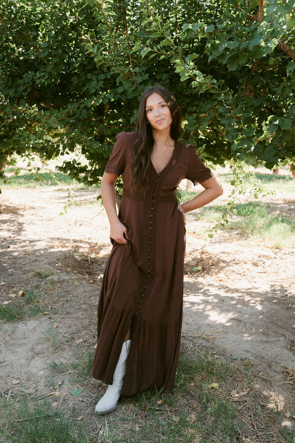 THE ROSEMARIE BUTTON MAXI IN MOCHA | Pink Desert