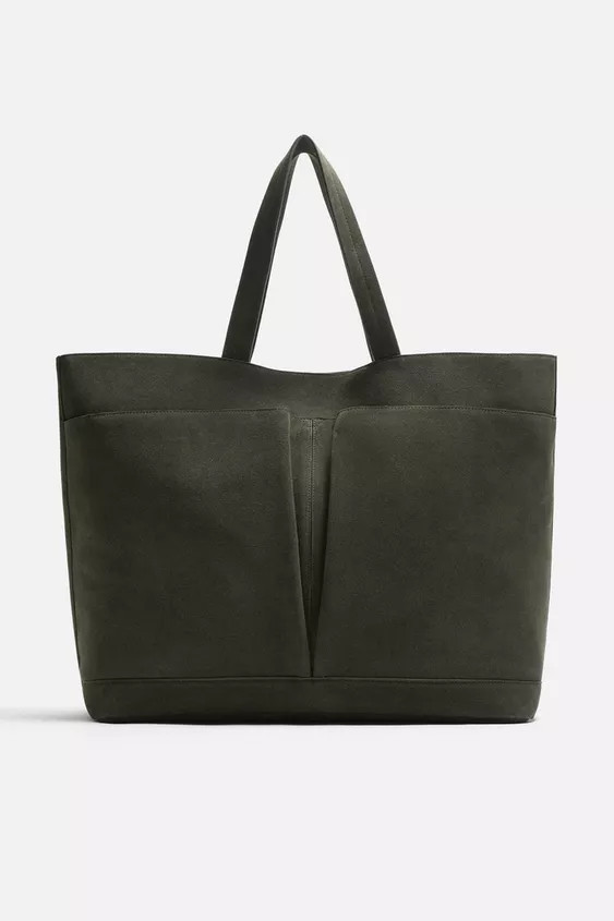Shopper bag. Made of split suede leather. Main compartment with magnetic clasp fastening. Four ou... | Zara UK