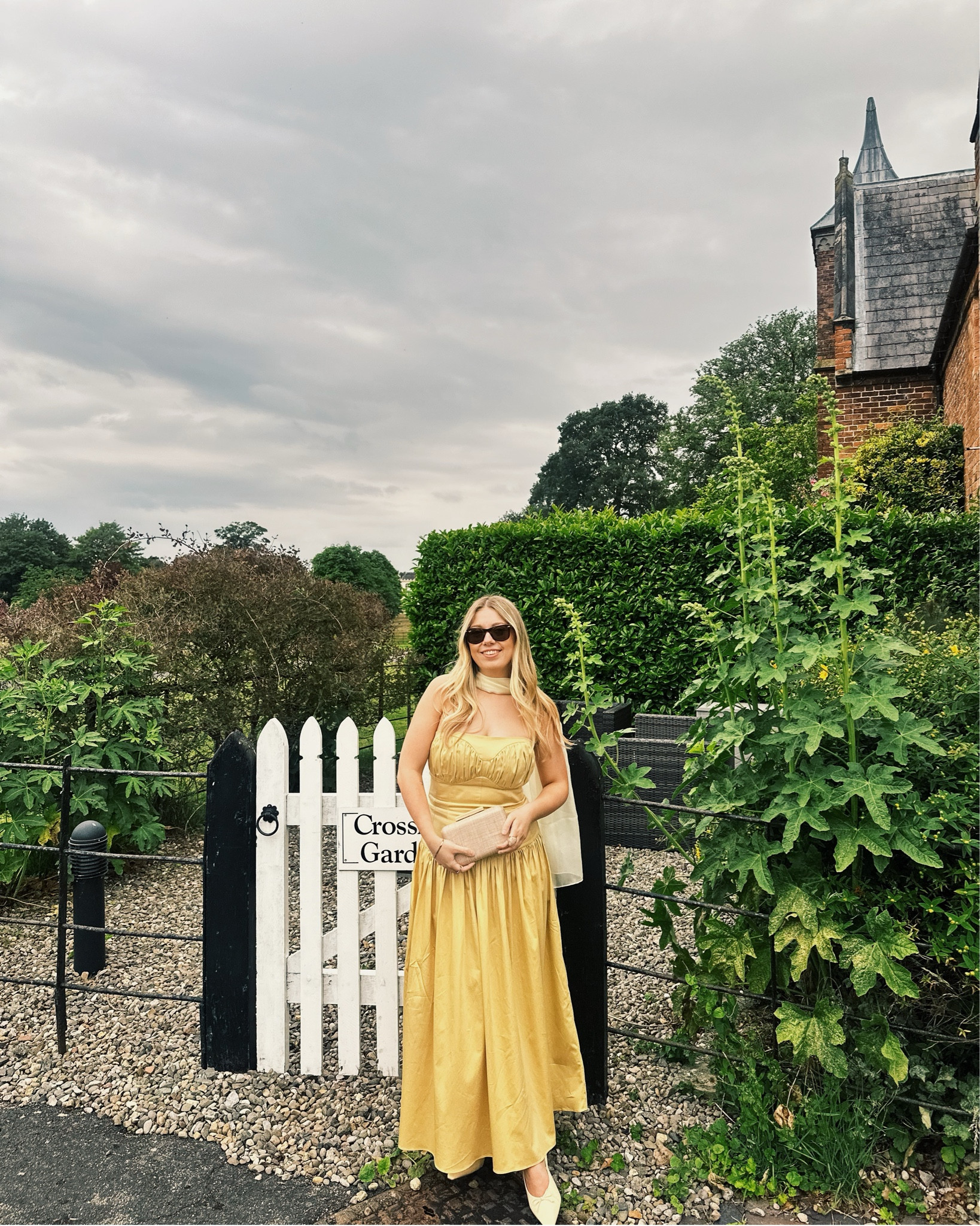 Yellow wedding guest dress of dreams #weddingguest #weddingoutfit #weddingguestootd