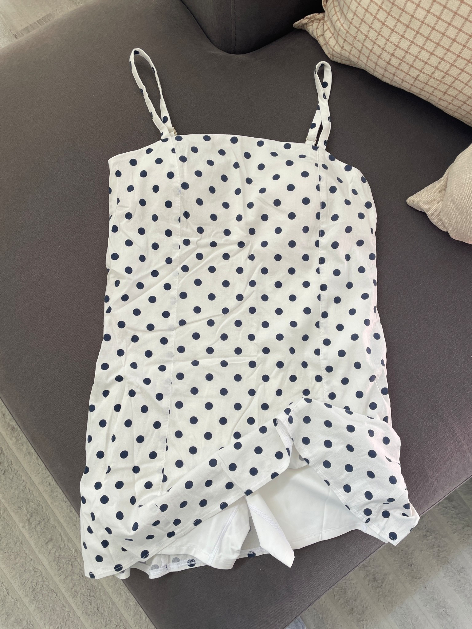 Cutest polka dot dress with built in shorts and adjustable straps 🙌🏼
Abercrombie dress 🤍
Disney trip dress 

#LTKActive #LTKTravel