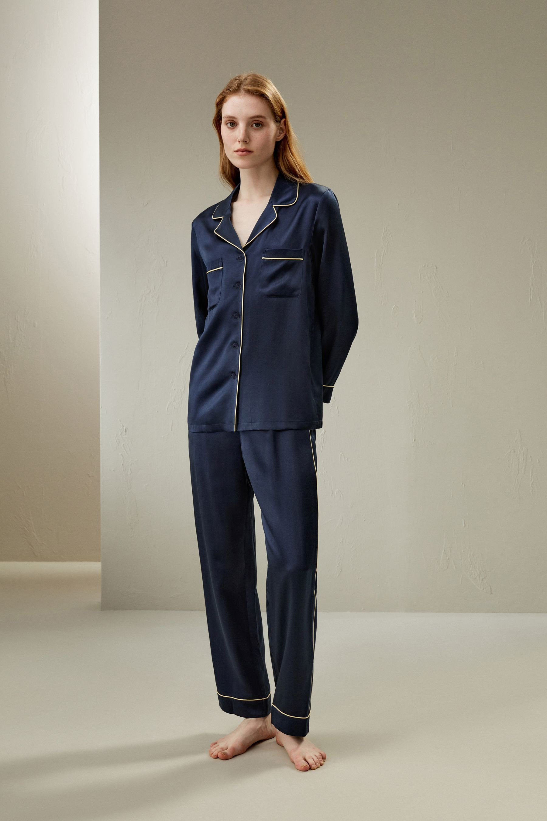 22MM Gold Piping Silk Pajamas Set | LILYSILK