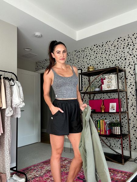 If you haven’t tried @vuoriclothing shorts or tanks yet, it is time. You’re going to absolutely love what you’re wearing any time you wear their clothes. If you like shorts that are high waisted and not too short, try these Boyfriend Shorts! Linking even more of my favorites here! #sponsored