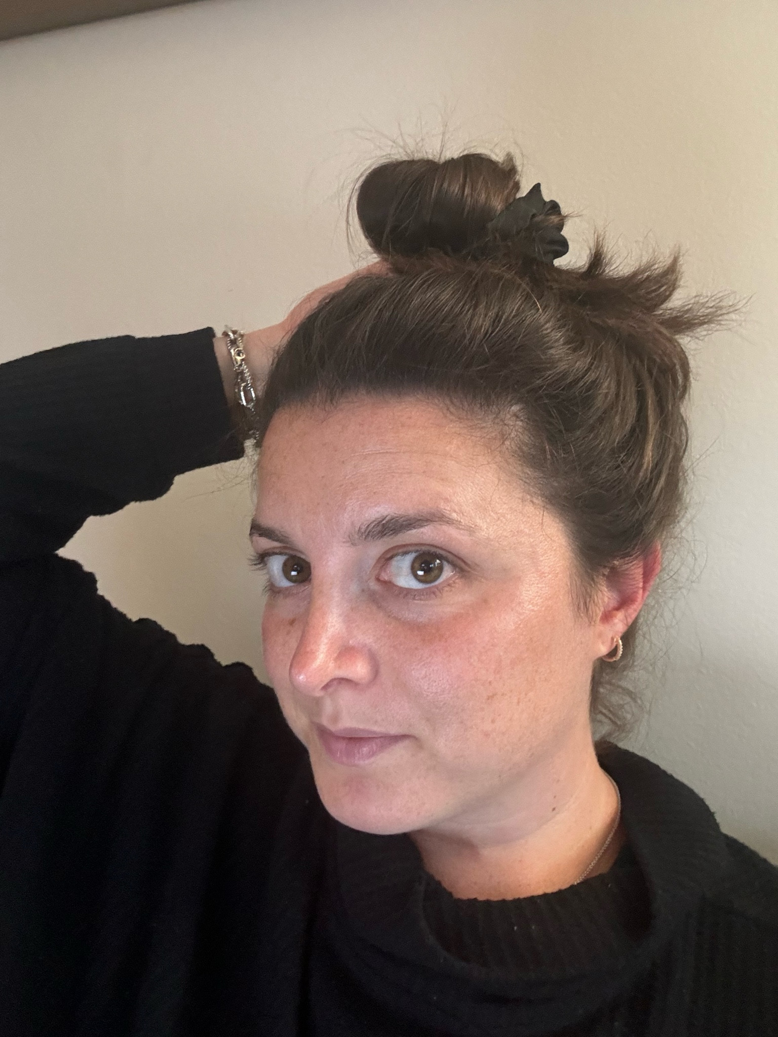 Sleeping in satin scrunchies is a power move for preventing breakage and keeping my hair healthyy

#LTKBeauty #LTKSummerSales #LTKStyleTip