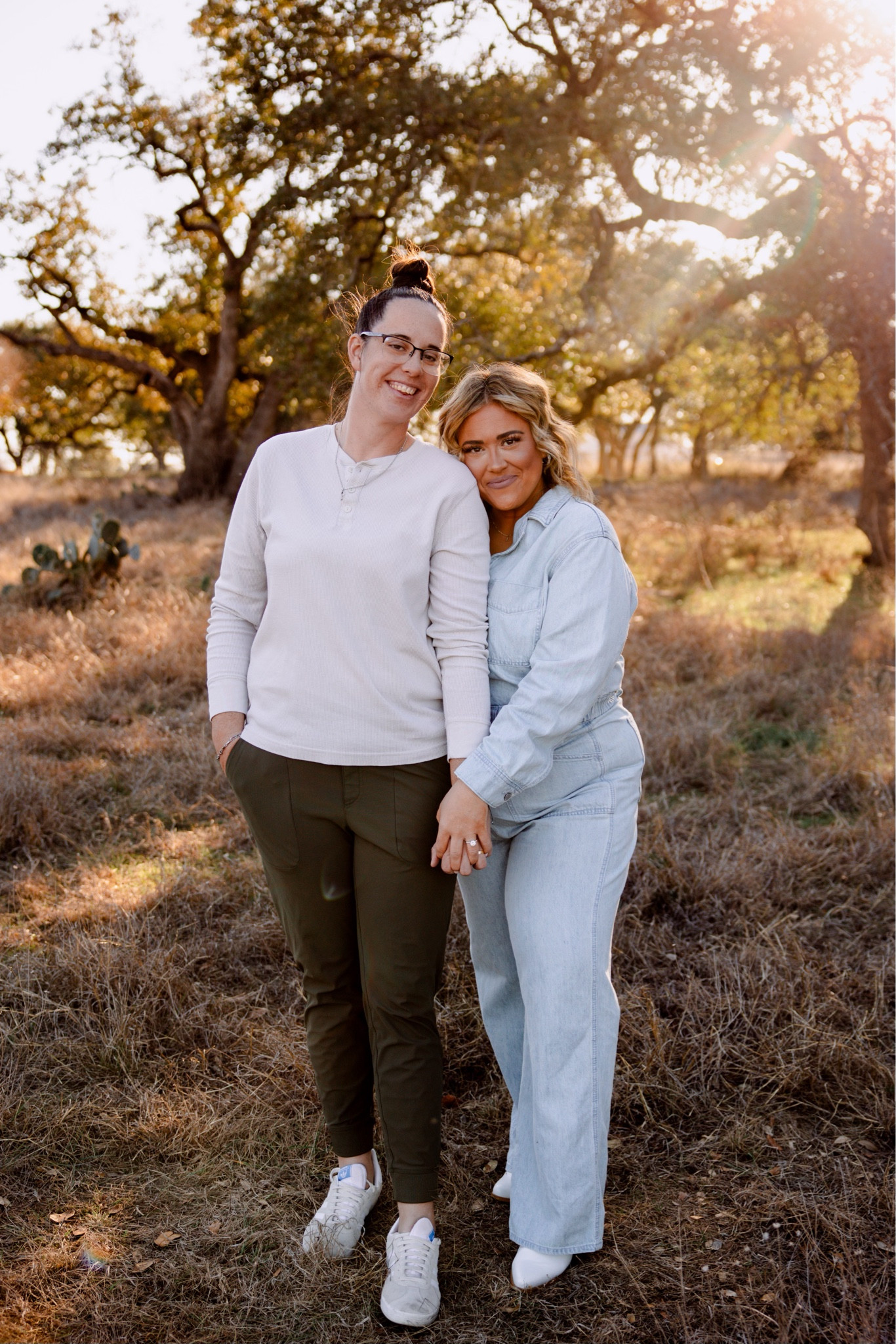light wash denim jumpsuit 

#LTKStyleTip #LTKMidsize #LTKBeauty