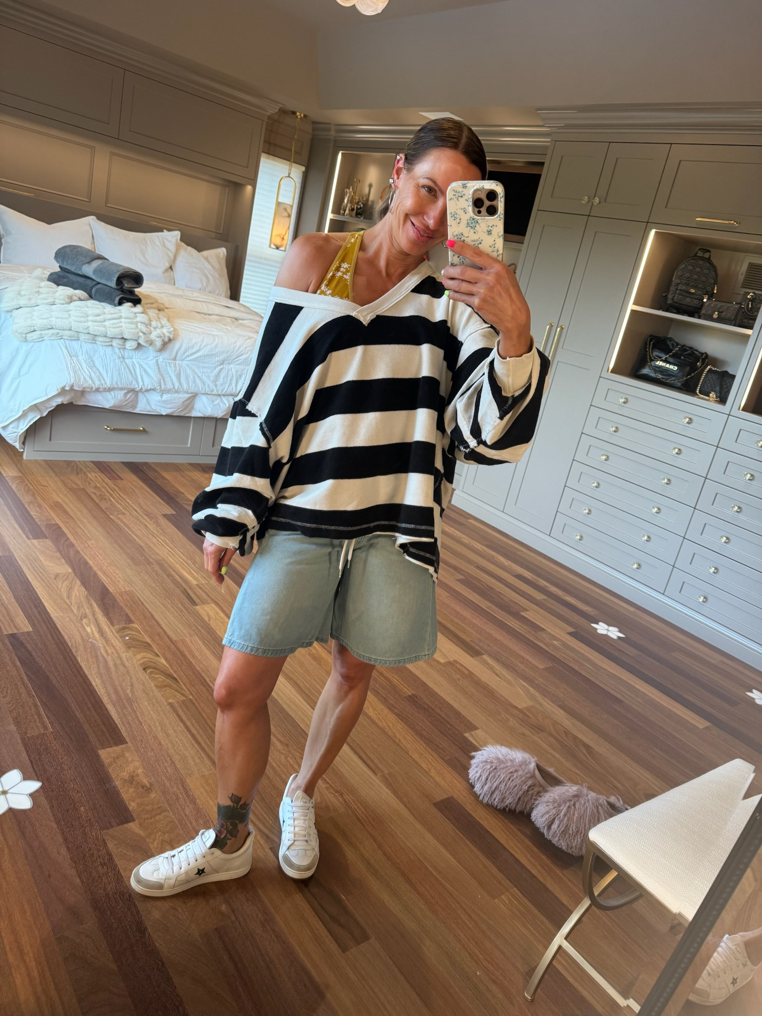 Relaxed outfit I wore for the start of my weekend this past friday. So comfy 

 #LTKootd #LTKSeasonal