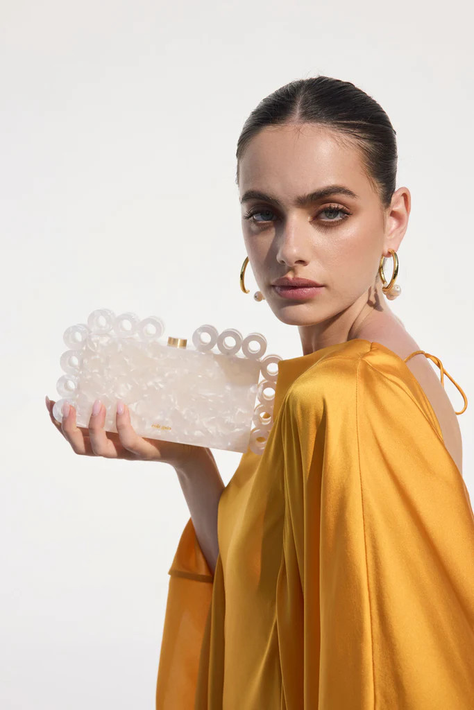 HARLOW CLUTCH - PEARL SPECK | Cult Gaia - US