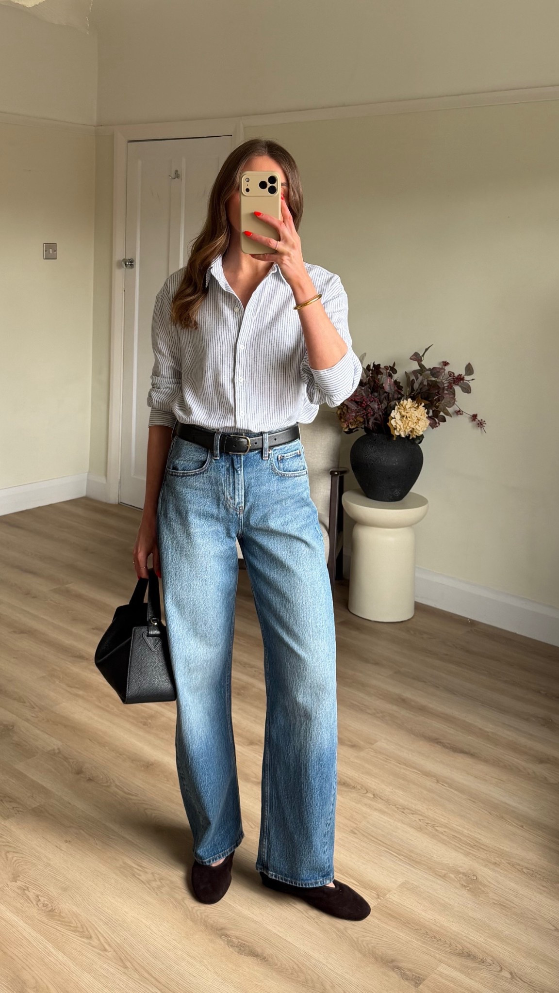 Up to 40% off everything at Abercrombie & use: AFEMILY for an extra 15% off
Small in the striped shirt
25 Long in the high rise barrel leg jeans, I’m 5ft 6

Ad. @abercrombie #abercrombiepartner
27/3/26-30/3/26 in UK and Europe. Excludes clearance and gift cards. See details online.
